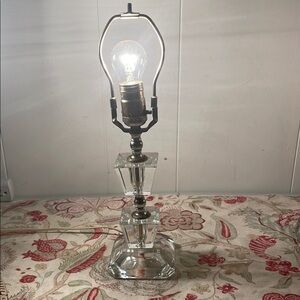 Clear Lucite Stacked Cube Table Lamp Art Deco or Mid Century